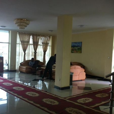 Addis Amba Hotel Бахир Дар Екстериор снимка