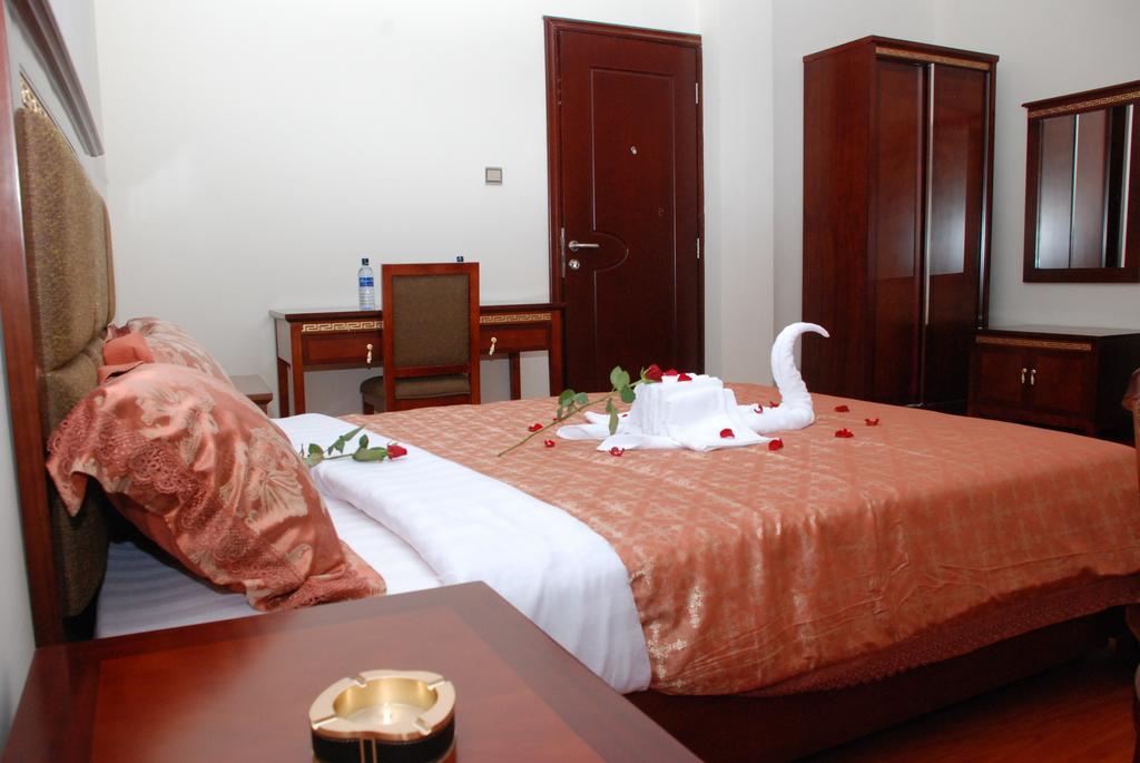 Addis Amba Hotel Бахир Дар Екстериор снимка