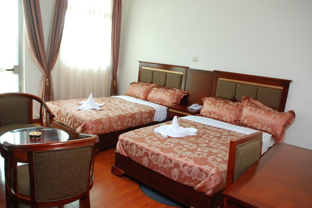 Addis Amba Hotel Бахир Дар Екстериор снимка