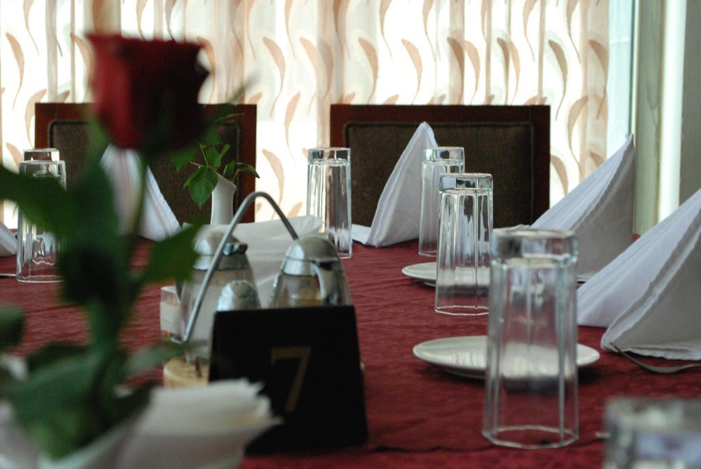 Addis Amba Hotel Бахир Дар Екстериор снимка