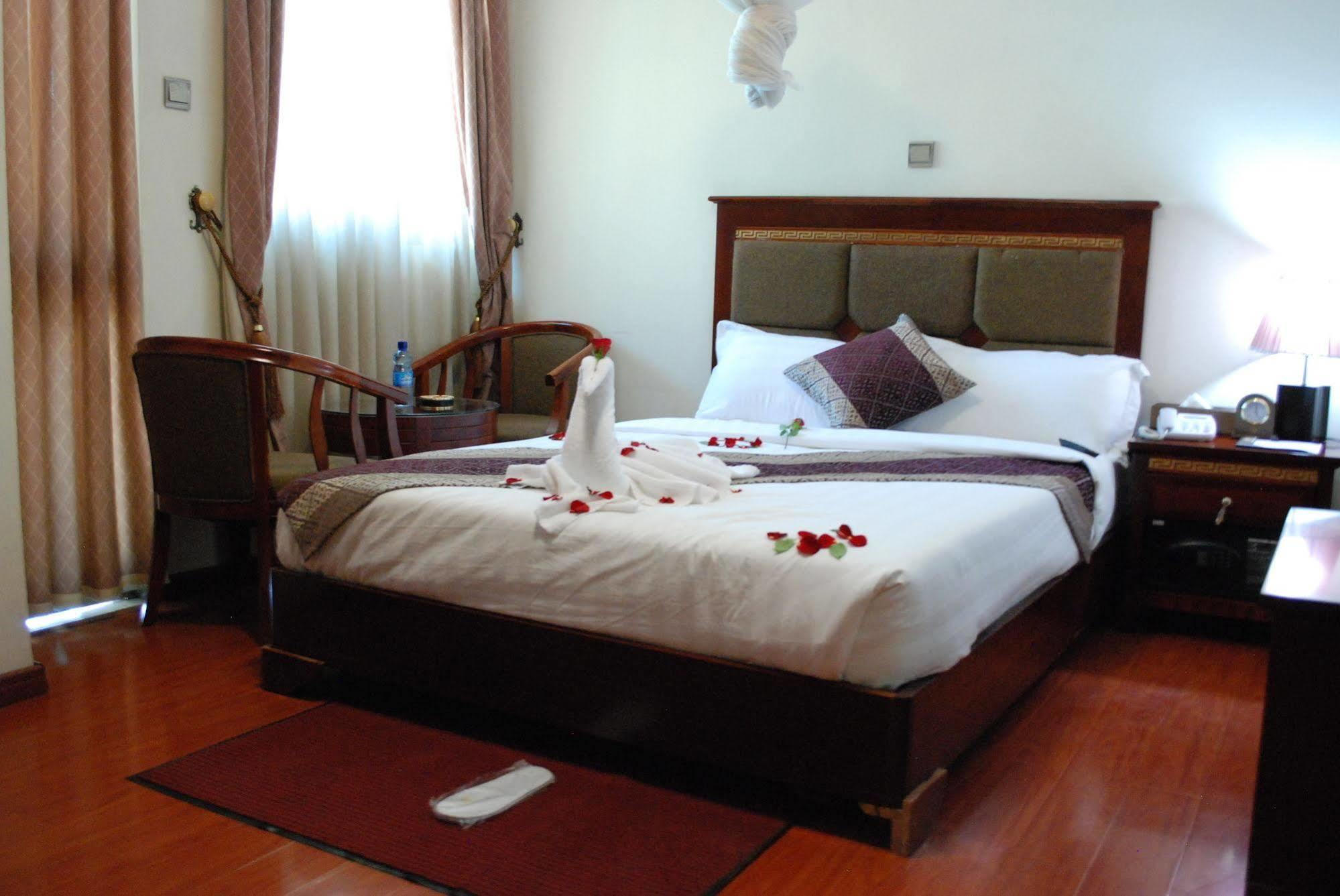 Addis Amba Hotel Бахир Дар Екстериор снимка