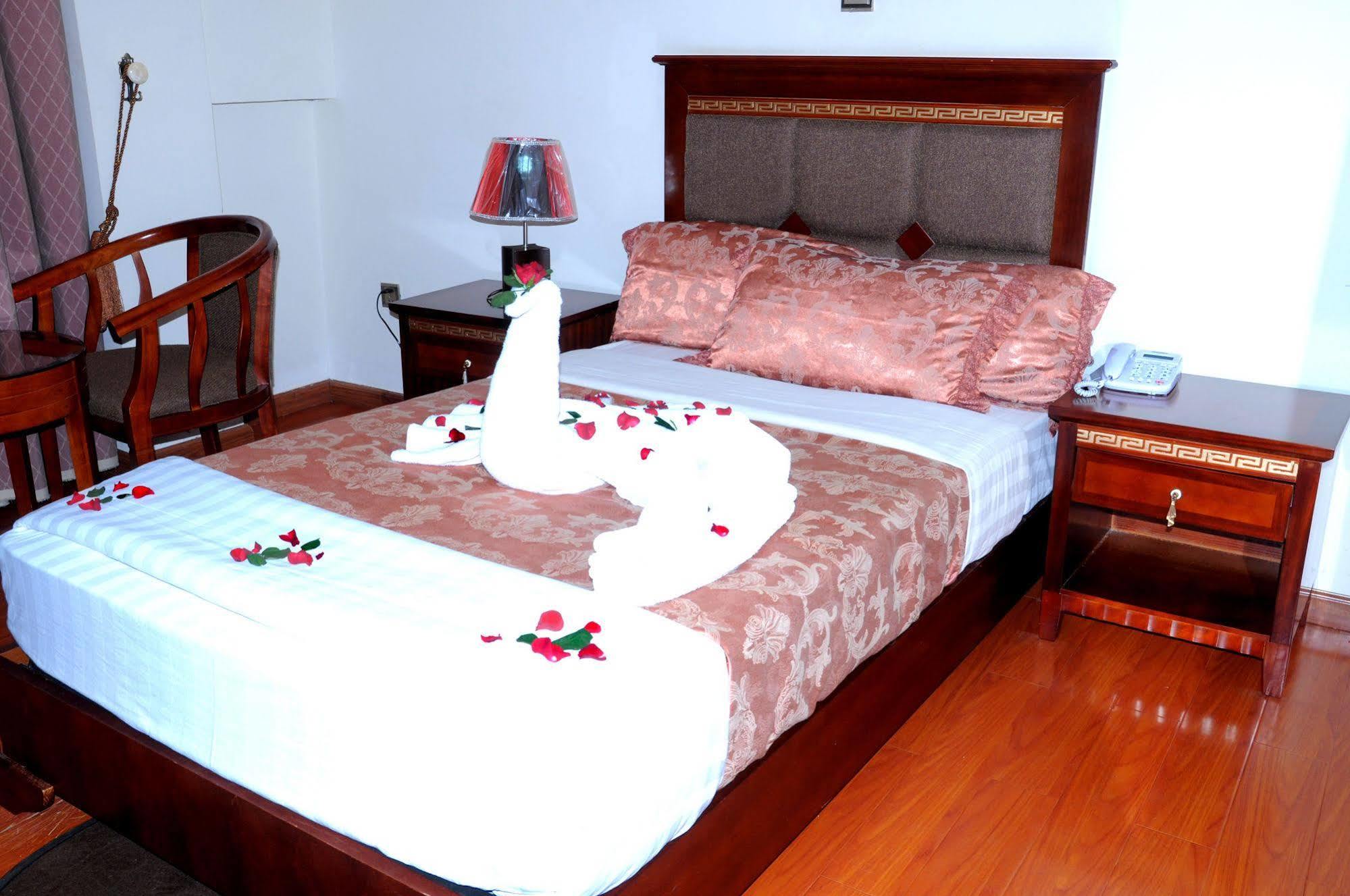 Addis Amba Hotel Бахир Дар Екстериор снимка