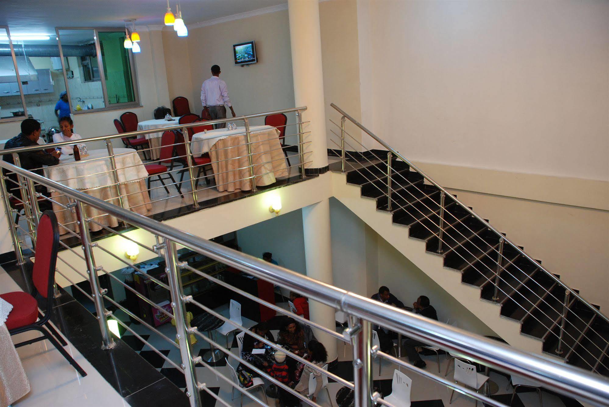 Addis Amba Hotel Бахир Дар Екстериор снимка