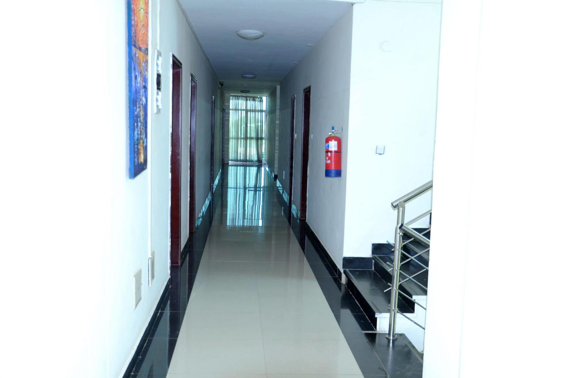 Addis Amba Hotel Бахир Дар Екстериор снимка